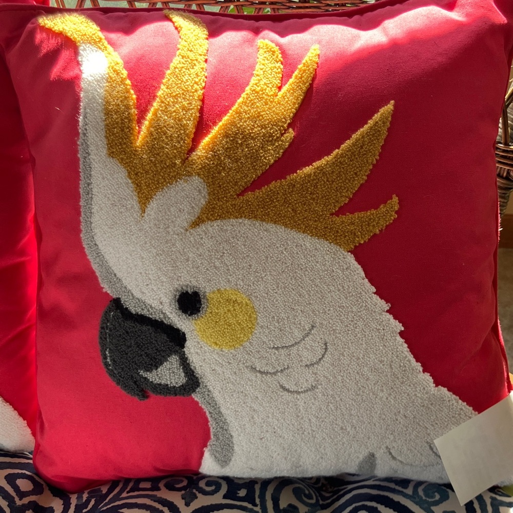 NWT Members Mark Cockatoo 18 x 18 Indoor Accent Pillow